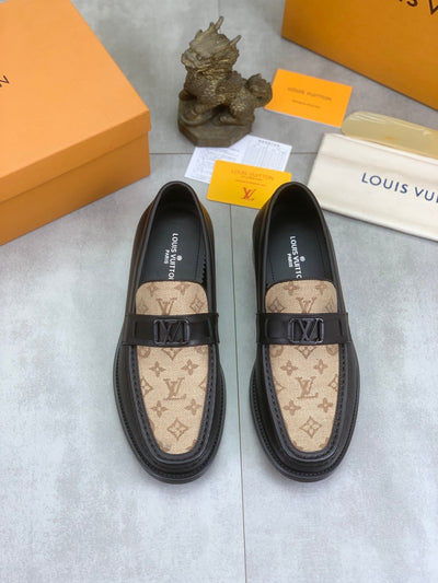 Luxury Brand L-V  Lo-uis Vui-tton  Leather Business Shoes for Men (Pre Order)
