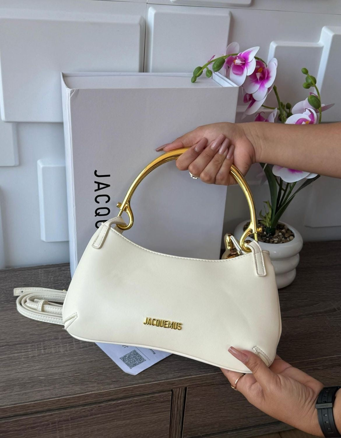 Jacquemus Le Bisou Mousqueton Bag White
