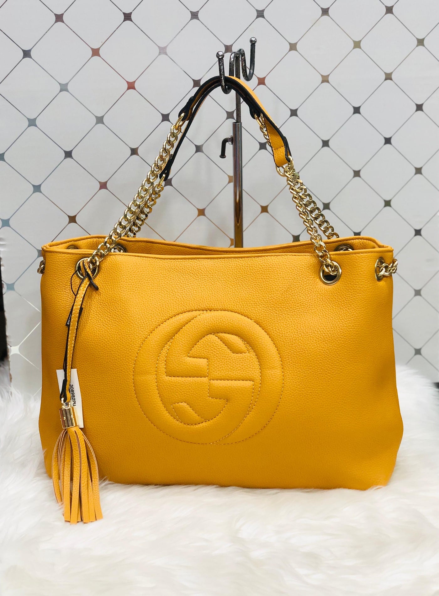 Gucci GG Soho Shoulder bag Yellow