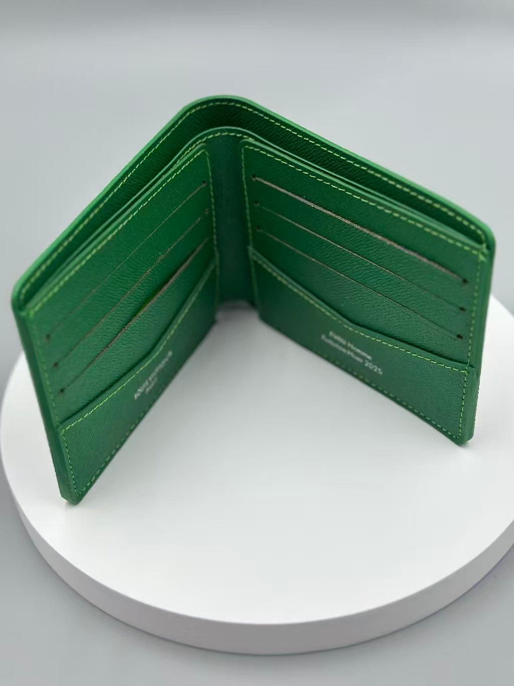 Luxury Brand L-V Lou-is Vui-tton Wallet for Men and Women (Pre order)