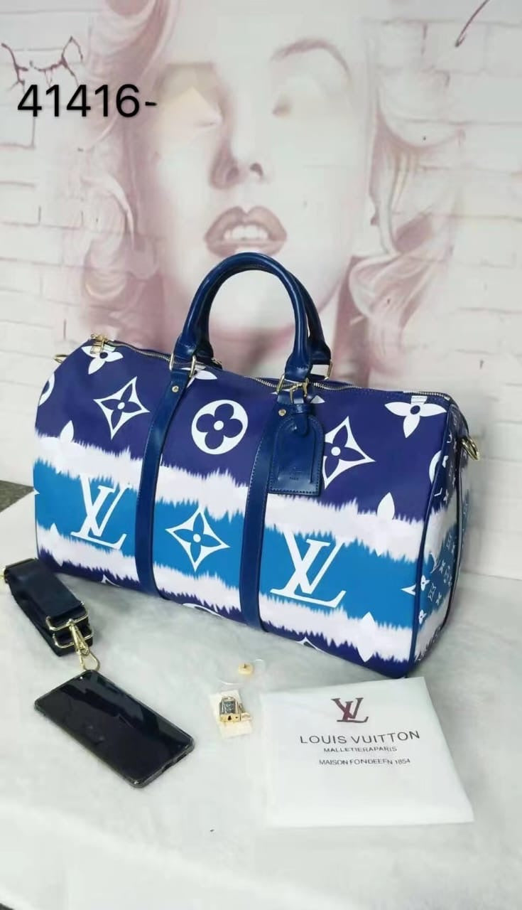 Luxury brand L-V Lo-uis Vuit-ton Travelling Gym bag for Men and Women