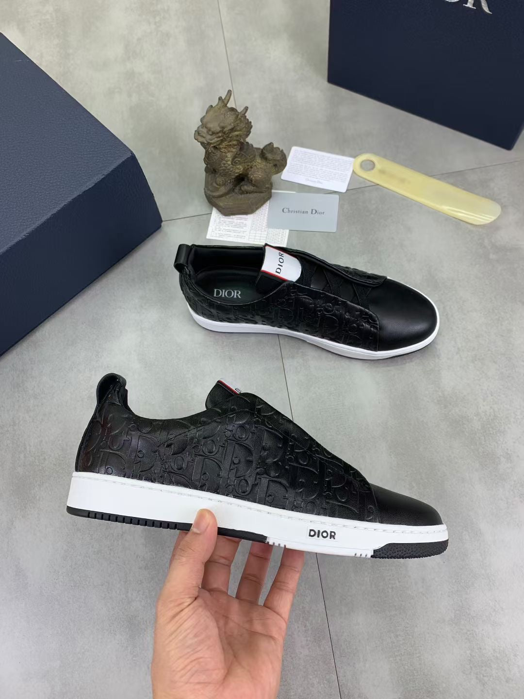 Christian Dior CD sneakers Unisex (Pre order)