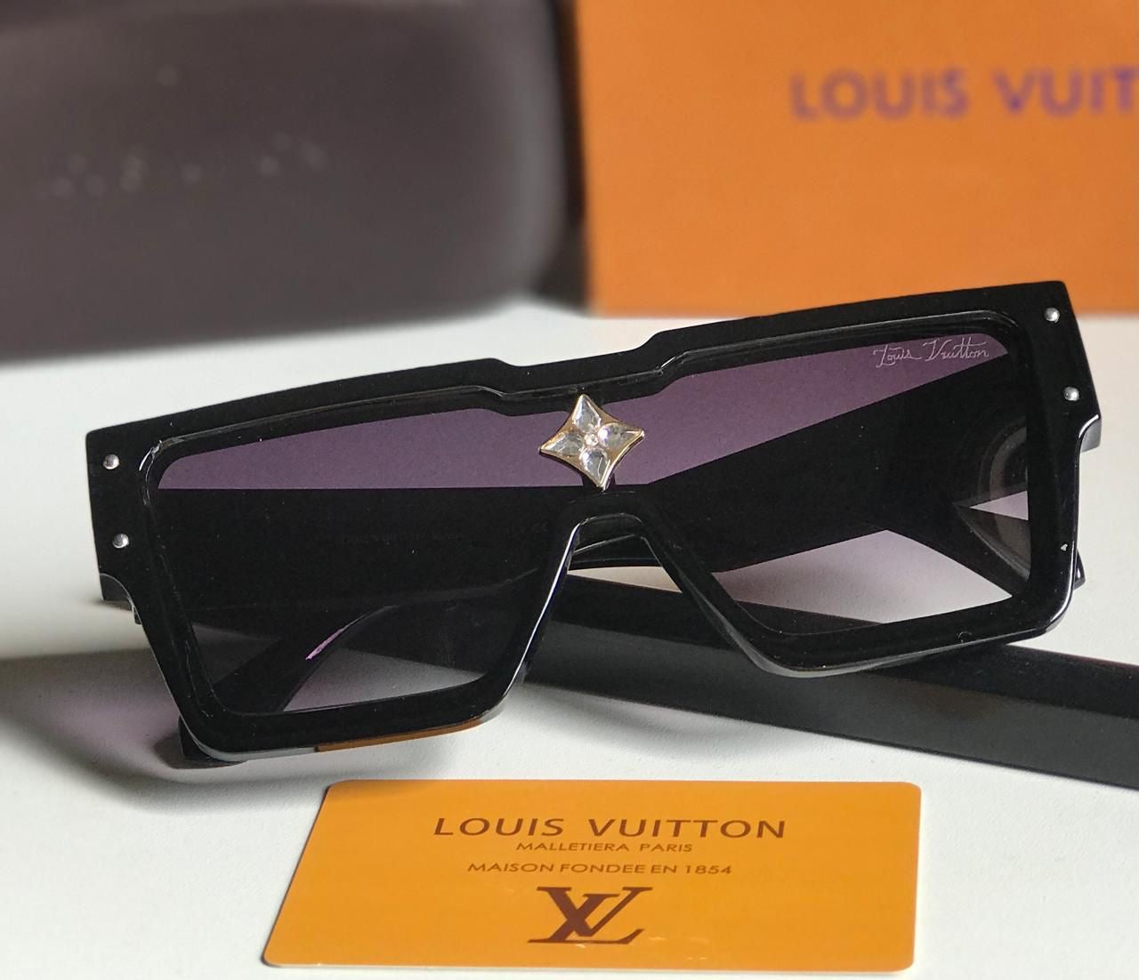 Luxury Brand L-V Lou-is Vui-tton Sunglasses for Men and Women