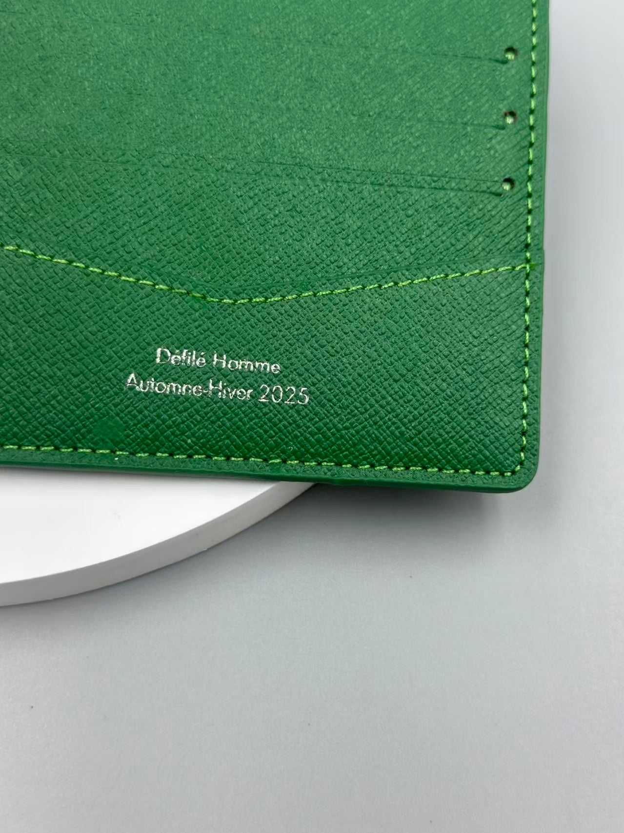 Luxury Brand L-V Lou-is Vui-tton Wallet for Men and Women (Pre order)