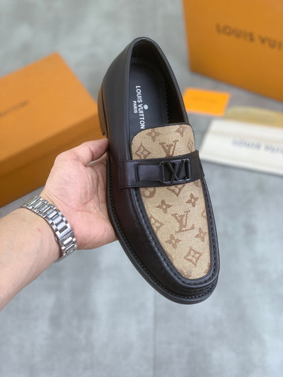 Luxury Brand L-V  Lo-uis Vui-tton  Leather Business Shoes for Men (Pre Order)