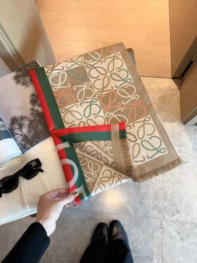 Famous Brand Loe-we shawl for women