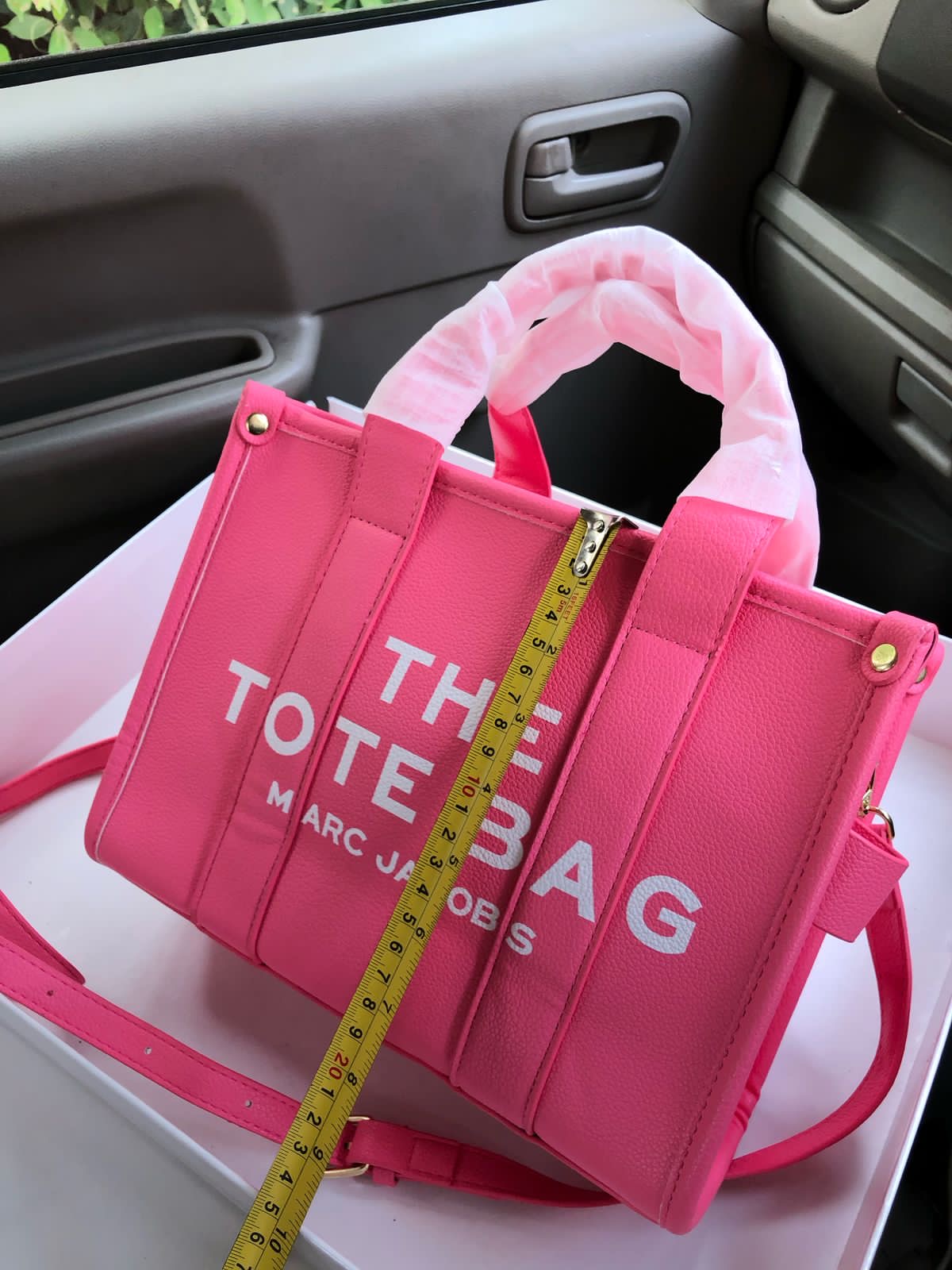 Marc Jacob’s MJ THE TOTE BAG