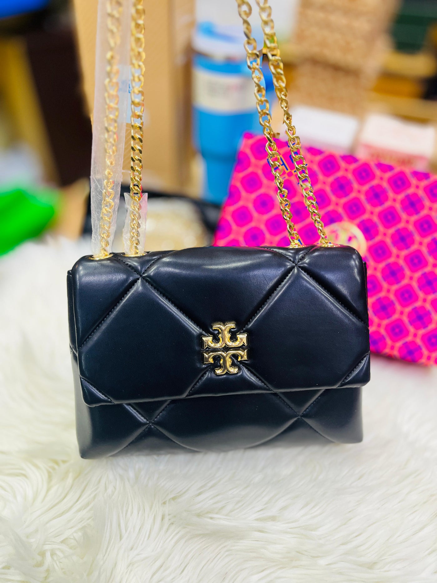 TORY BURCH KIRA DIAMOND QUILT CONVERTIBLE SHOULDER BAG Black