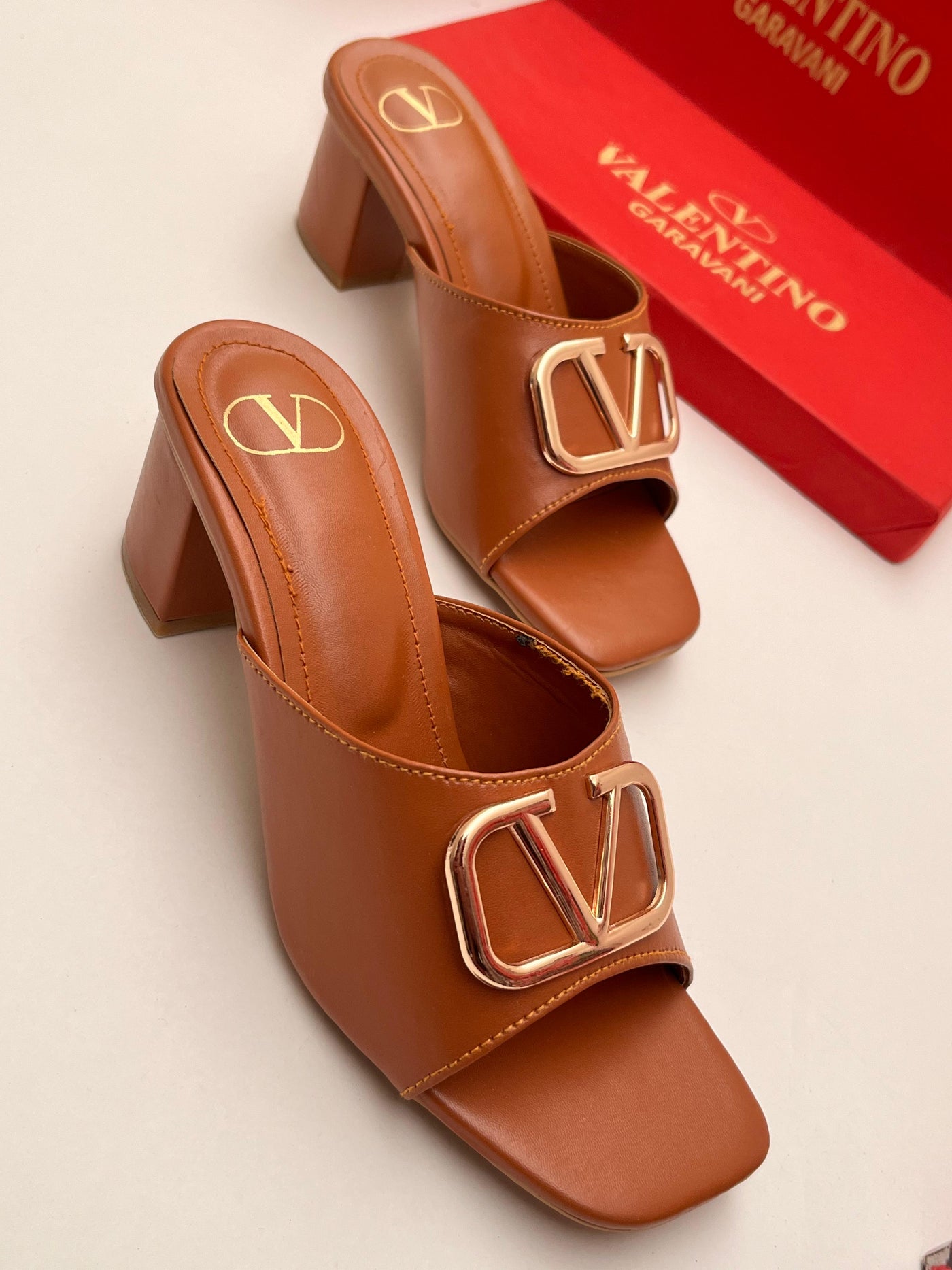 Fashion Brand V Valen-tino Garavani Block Heel for Women