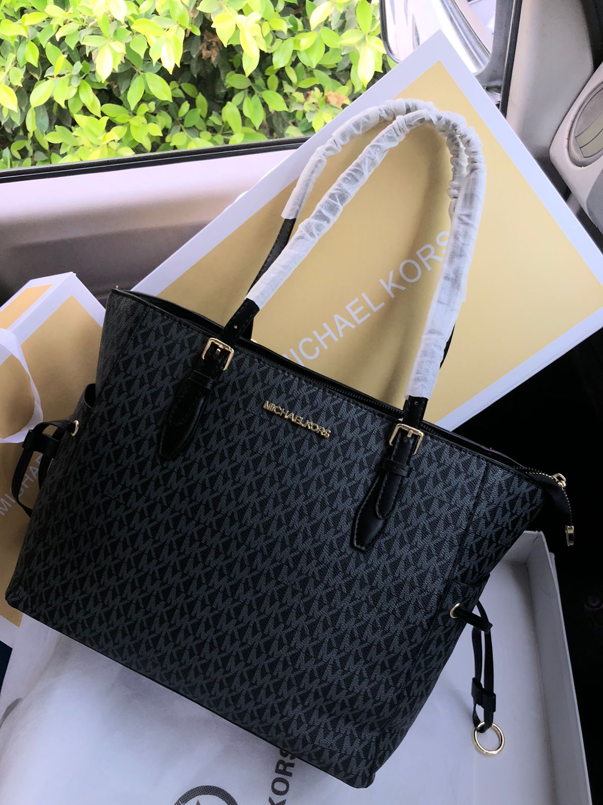 Michael Kors MK tote bag
