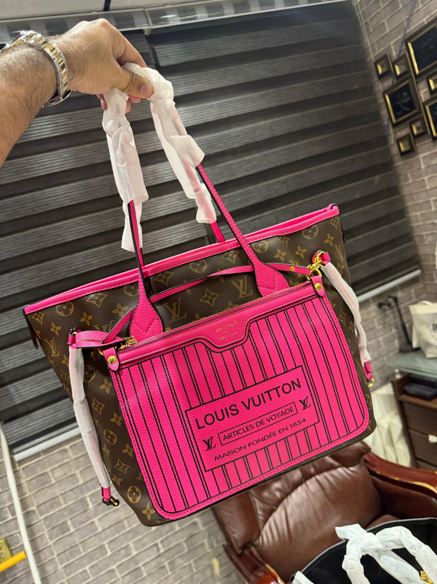 Louis Vuitton LV New Reversible Neverfull MM