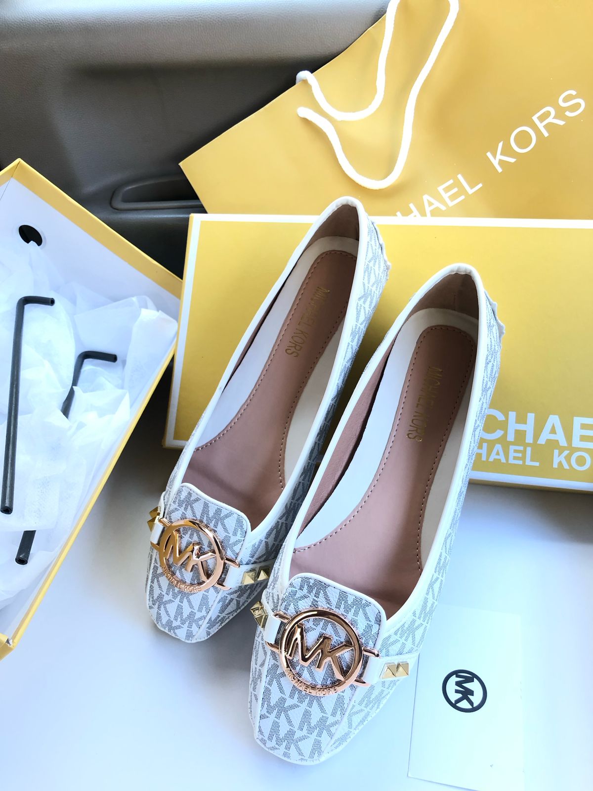 Michael Kors MK Pump Shoes White