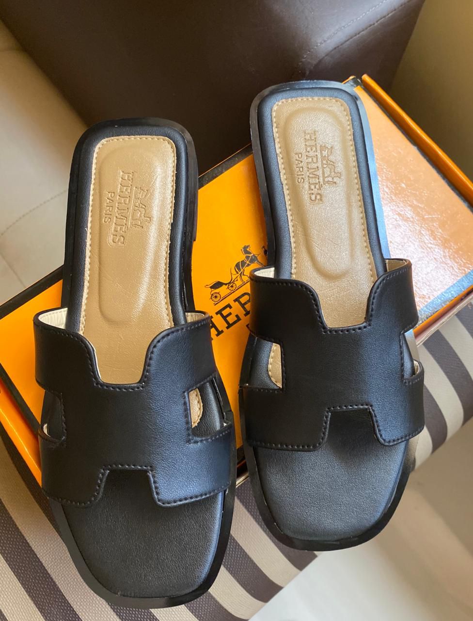 Hermes slipper Black