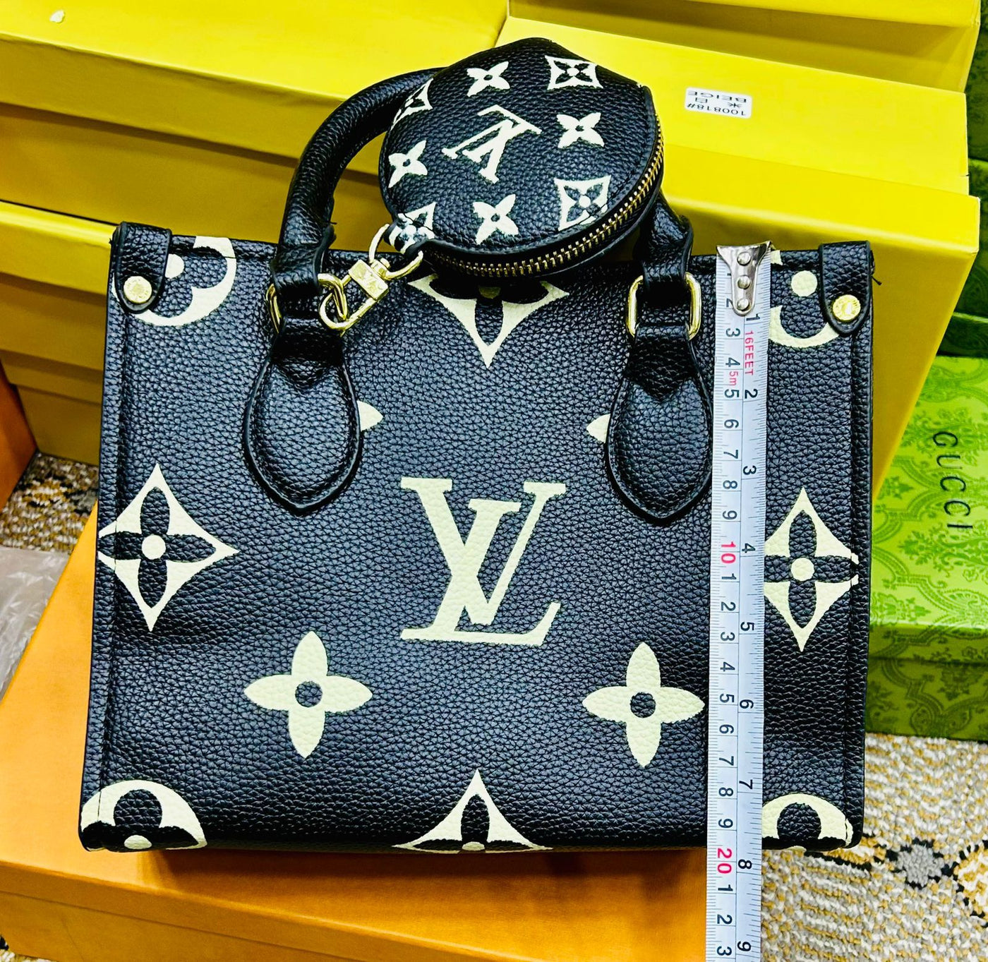 Louis Vuitton LV onthego Bag