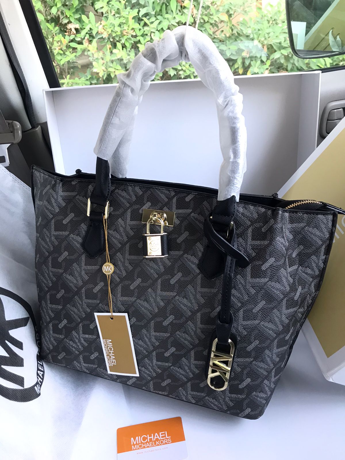 Michael Kors MK Handbag Black