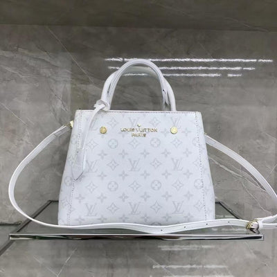 Louis Vuitton LV Montaigne Handbag MM