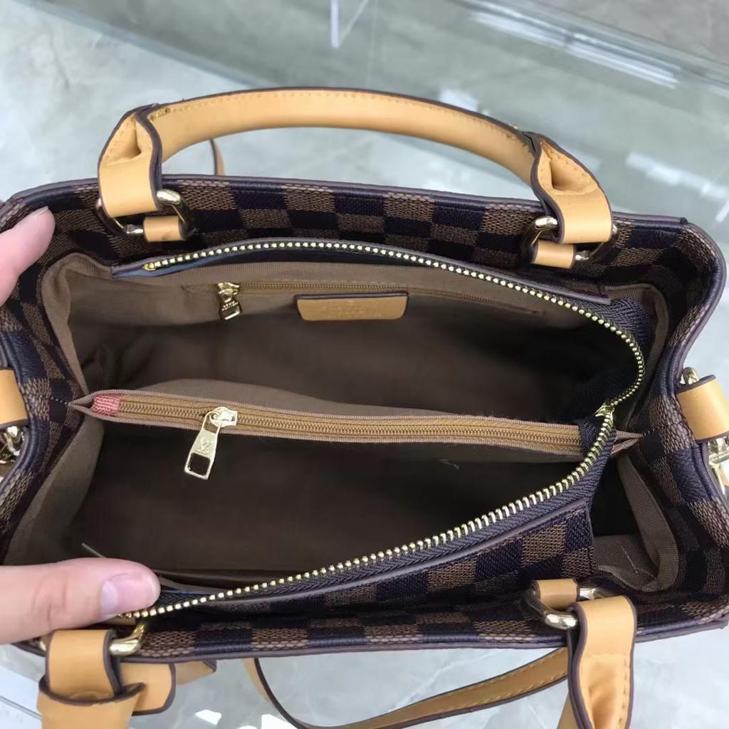 Louis Vuitton LV Montaigne Handbag MM