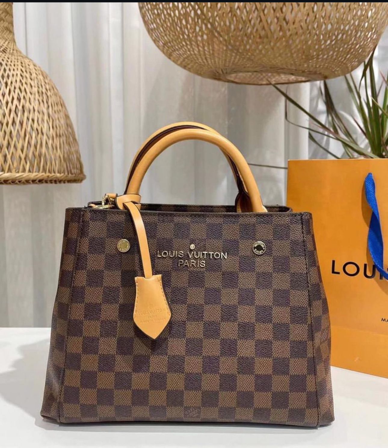 Louis Vuitton LV Montaigne Handbag MM