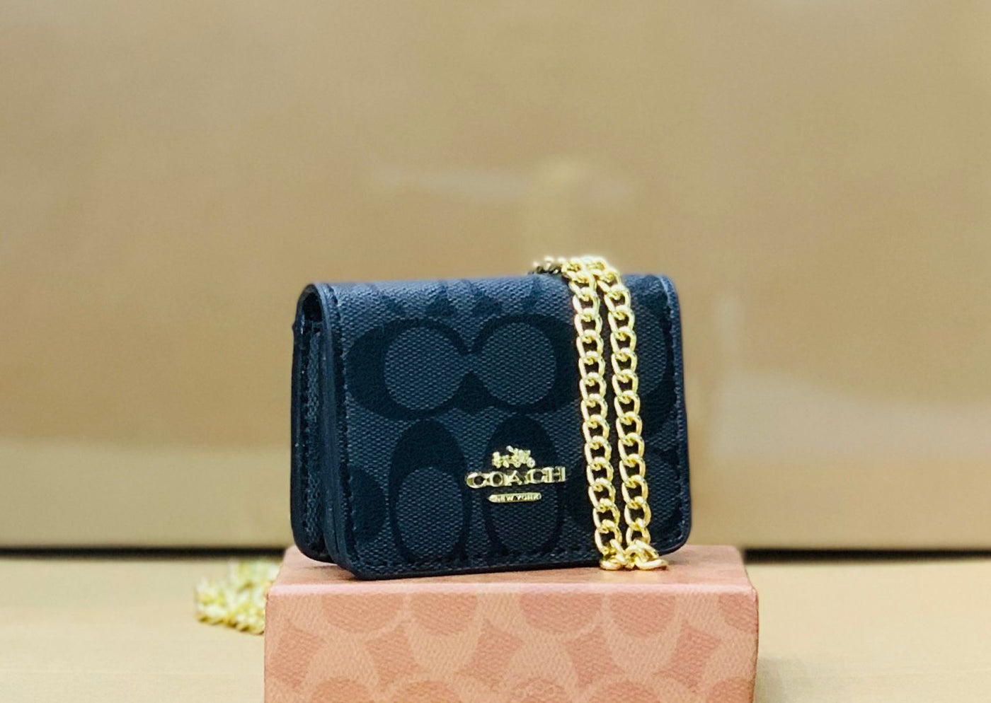Luxury Co-ach Mini Crossbody Bag with Long Chain