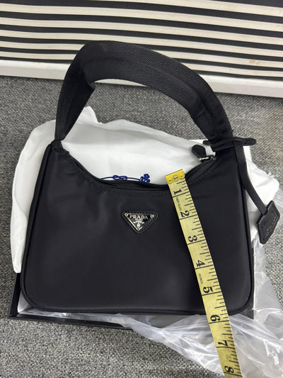 Famous Brand Pra-da Re Edition 2000 Mini Nylon Shoulder Bag for Women