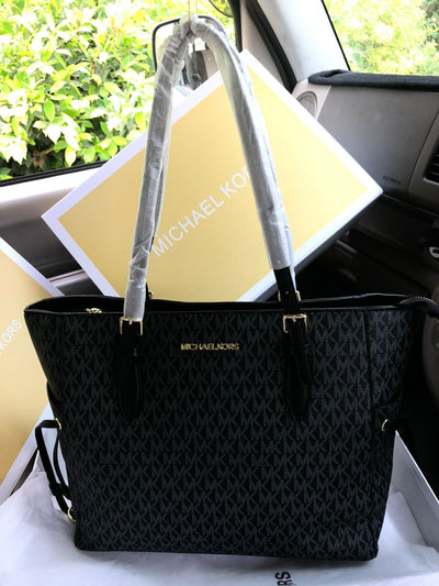 MK Mich ael Ko rs Shoulder Bag for Women