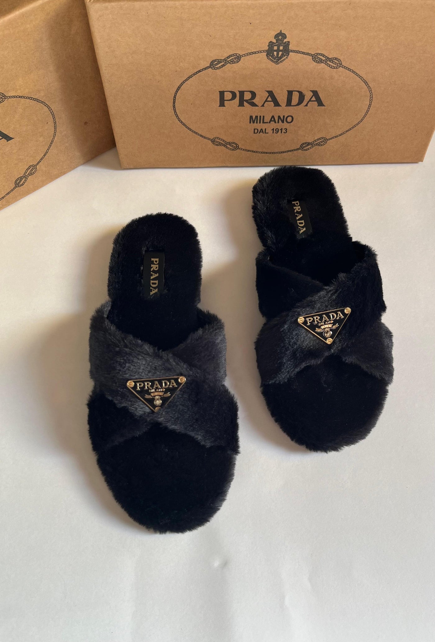 Famous Pra da Furr Slippers for Women