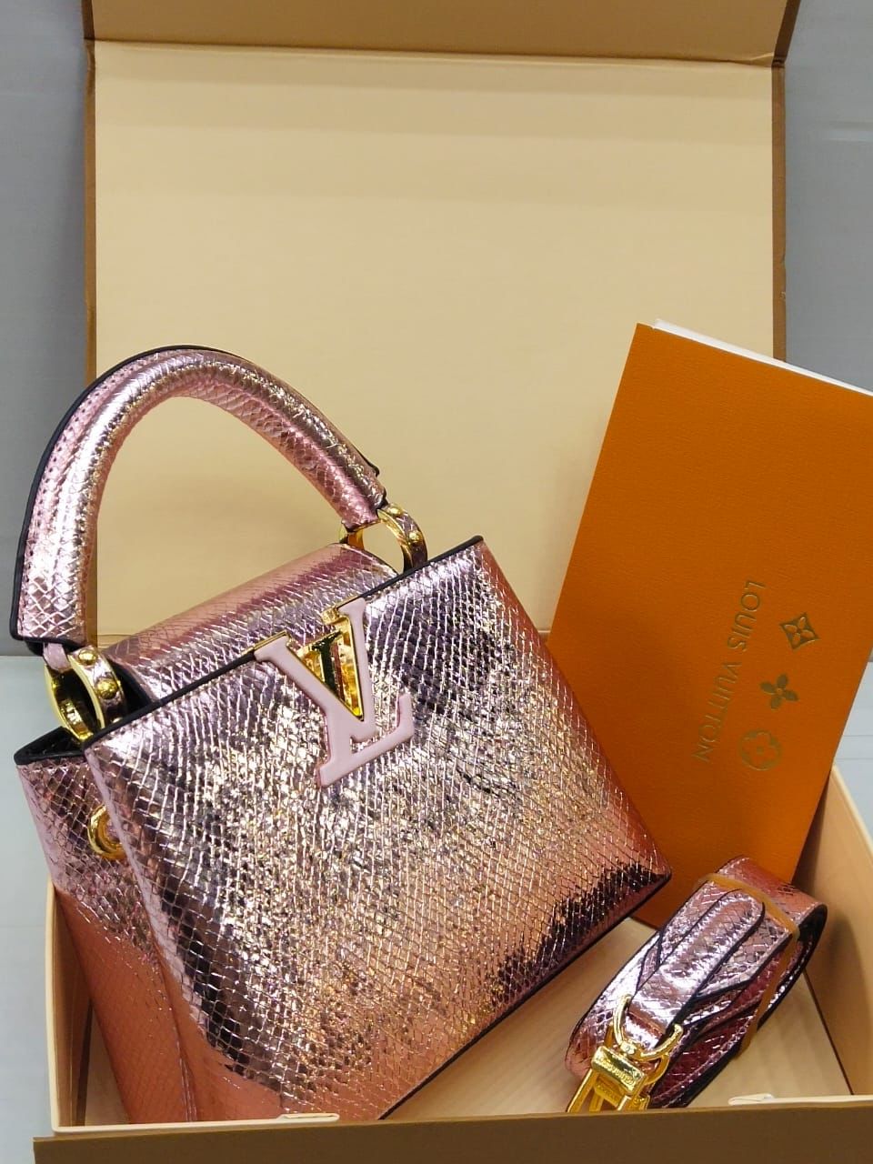 Premium quality Lo-uis -Vu- itton Bag For Ladies