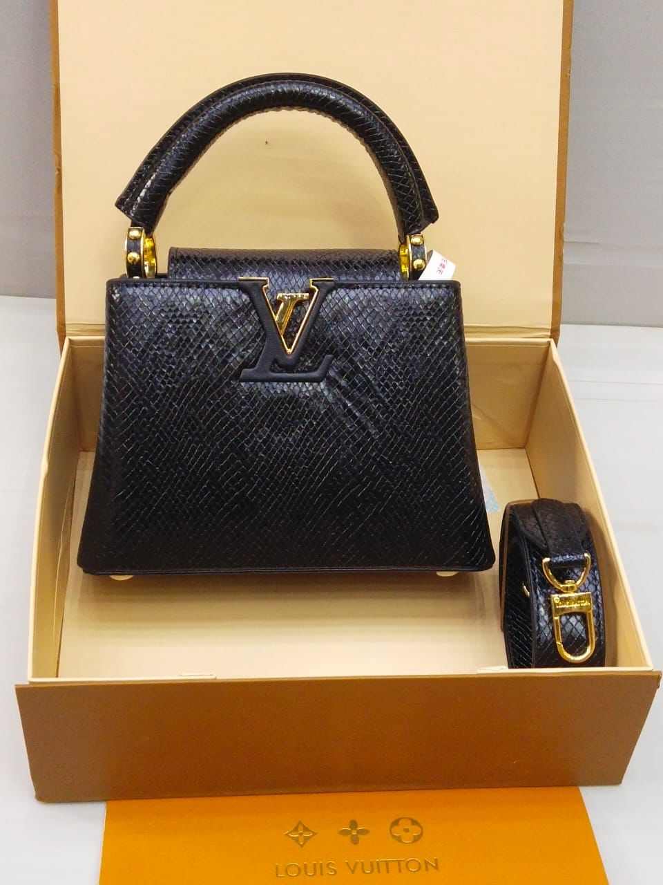 Premium quality Lo-uis -Vu- itton Bag For Ladies