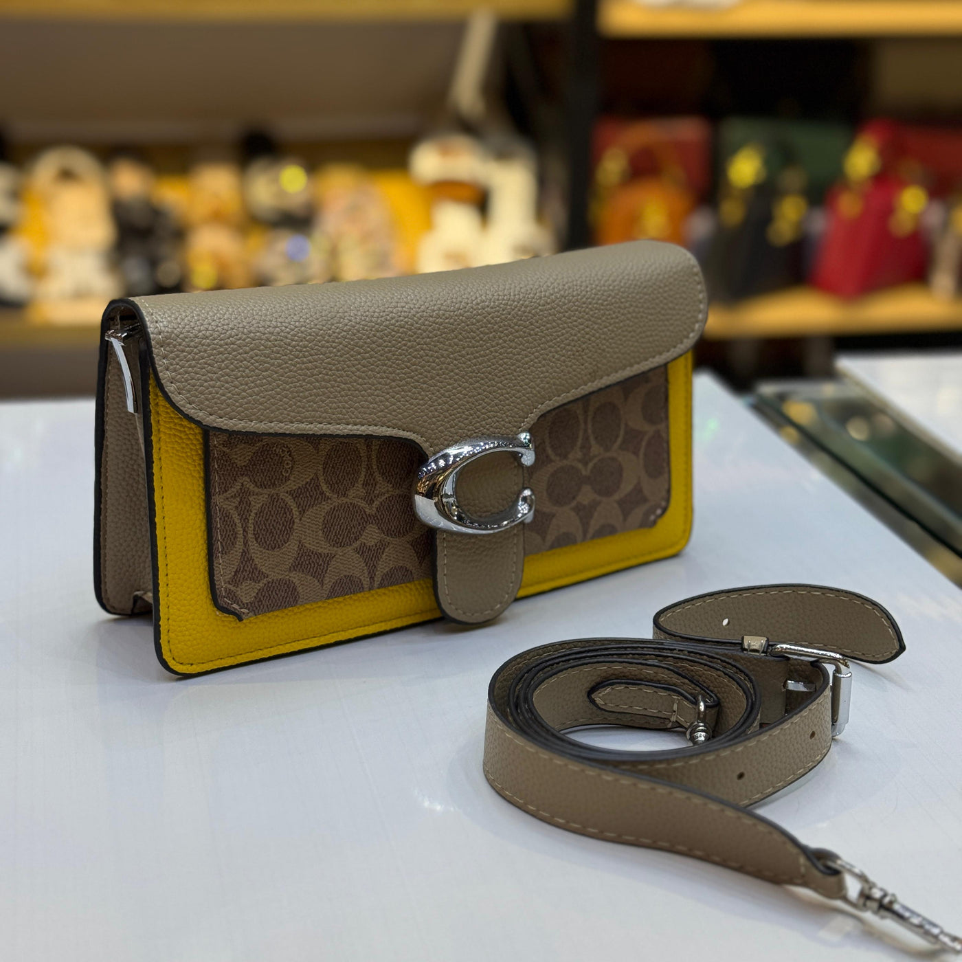 Premium quality Coa-ch bag for women