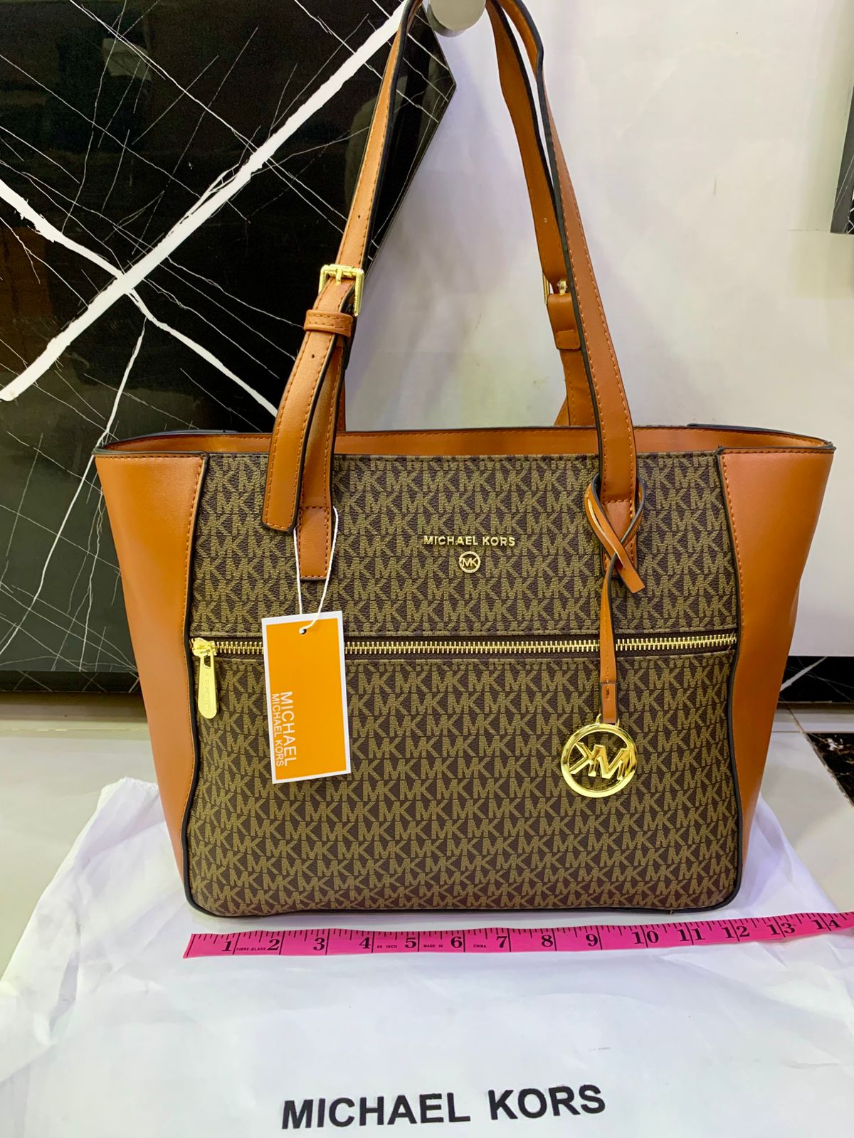 Micheal Kors MK tote bag with Pouch