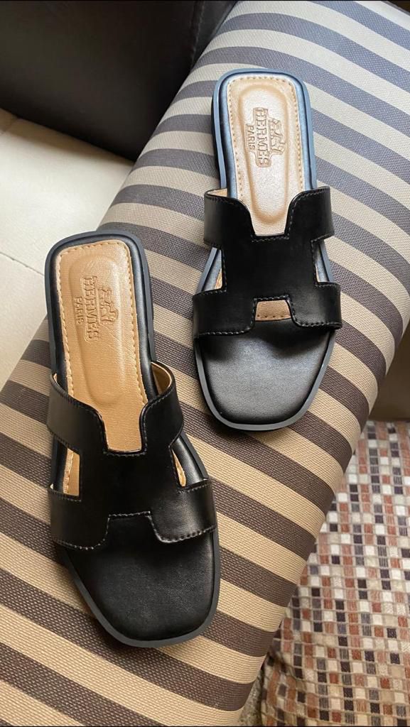 Hermes slipper