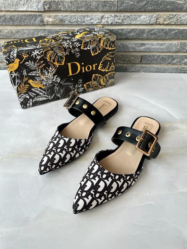 Christian Dior CD Pumps